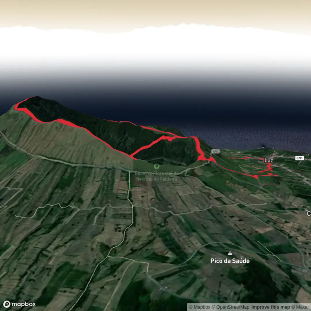 An image depicting the trail Subida ao Cume, Furna do Enxofe and Caldeira Loop and its surrounding area.