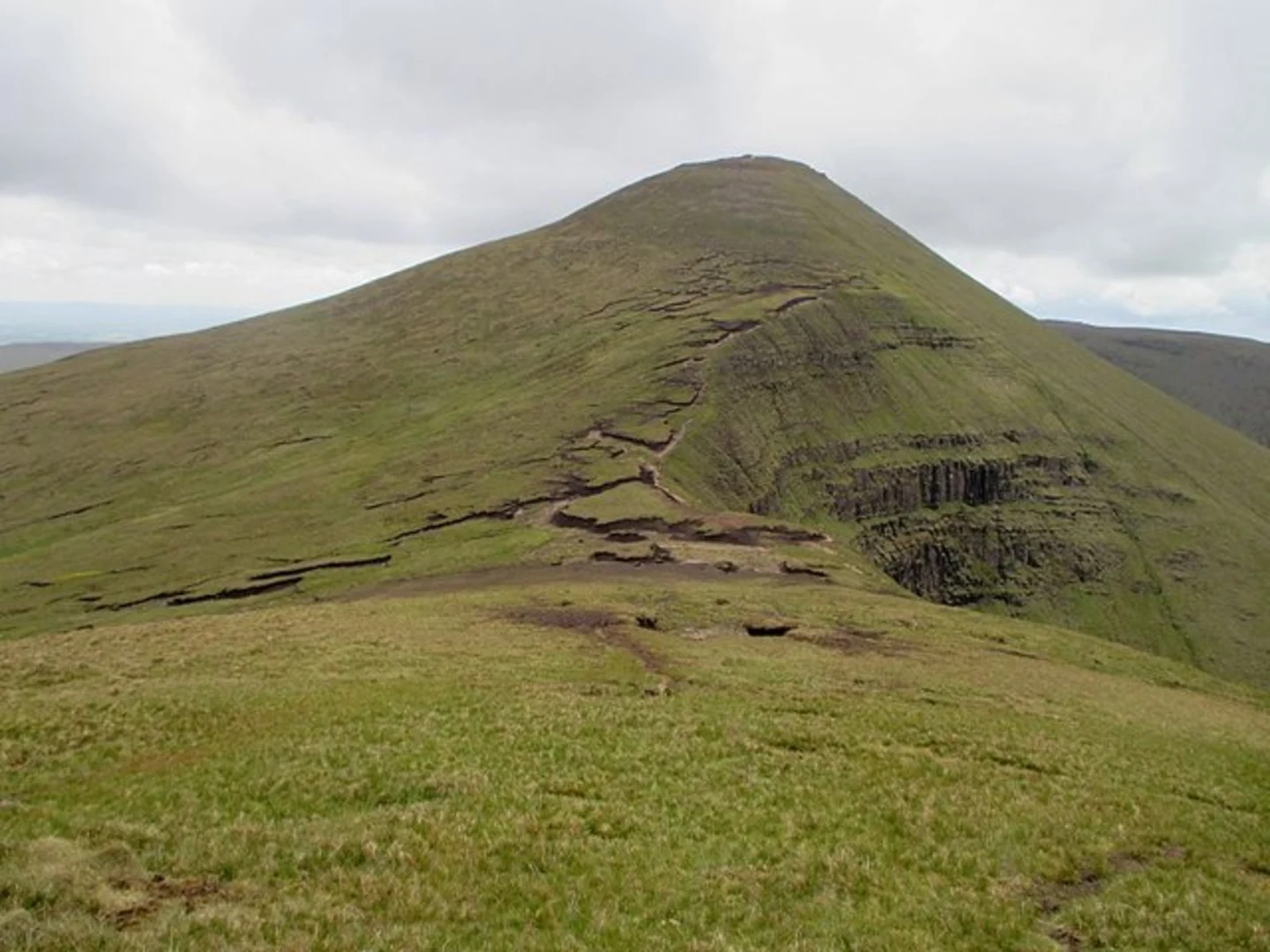 An image depicting the trail Galtymore to Cush Mountain Loop and its surrounding area.