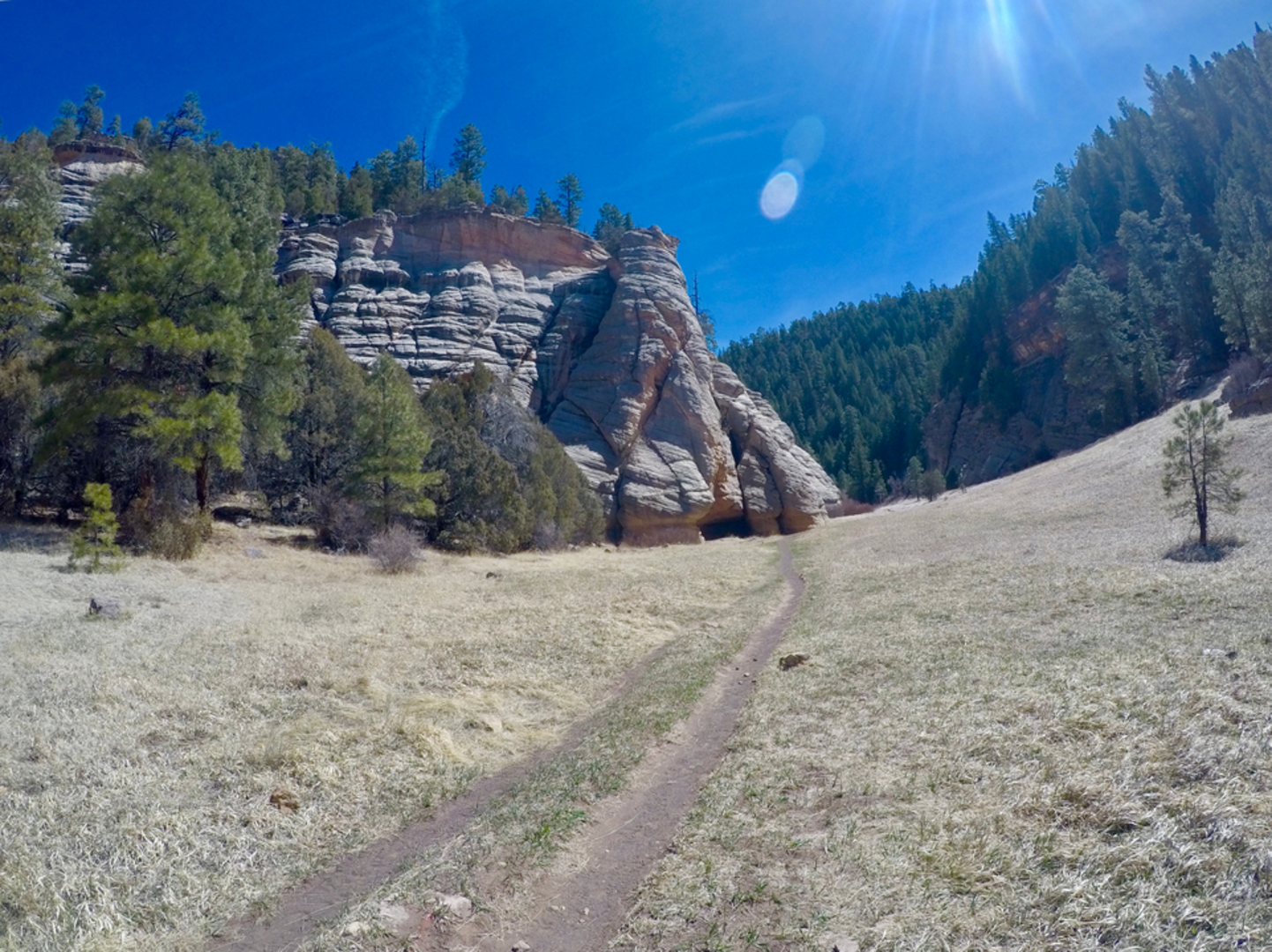 An image depicting the trail Sandys Canyon Trail and its surrounding area.