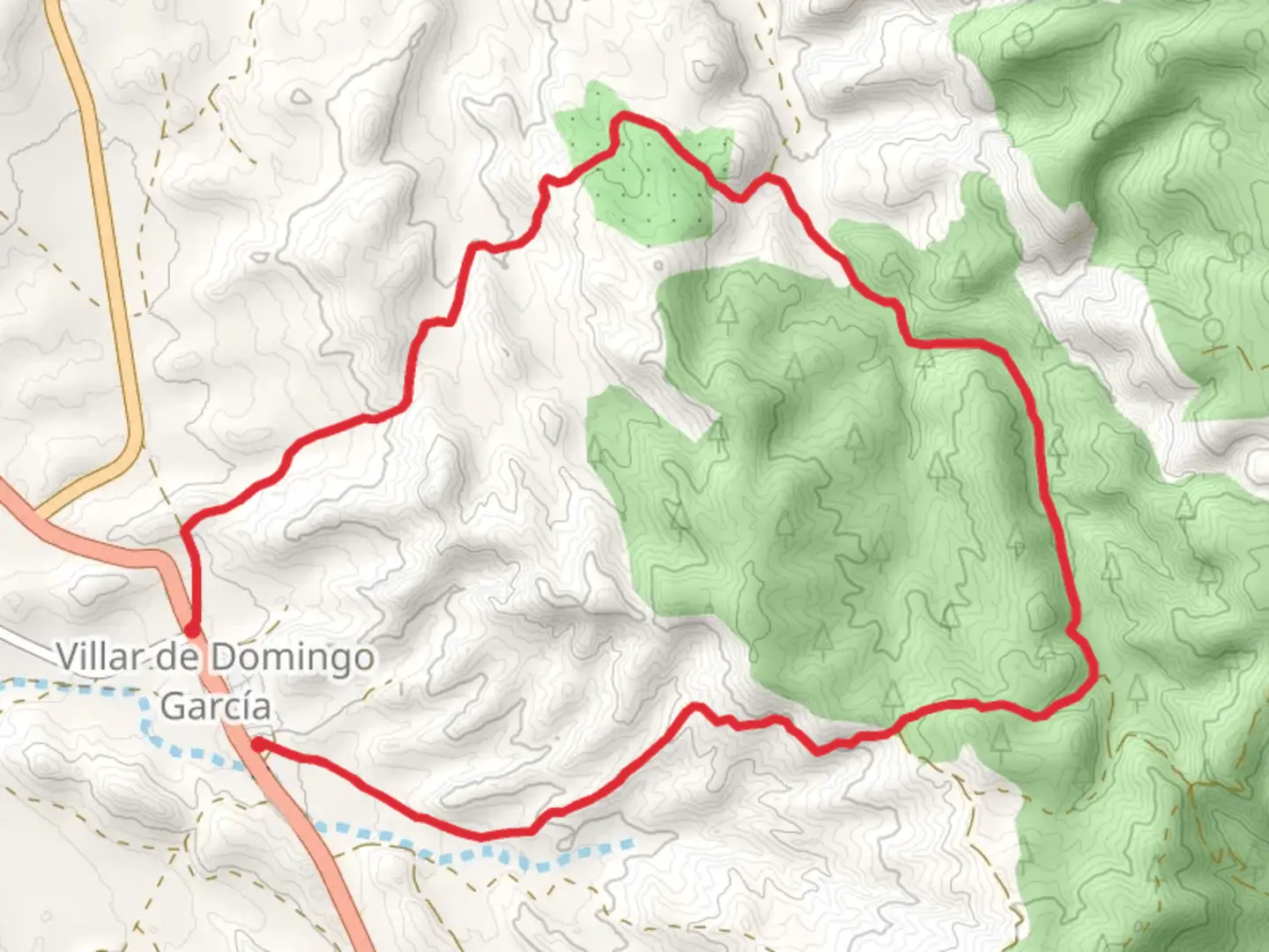 An image depicting the trail Fuente del Gallo Route PR CU 41 and its surrounding area.