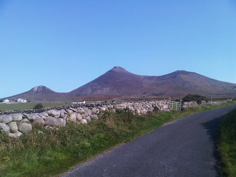 Slieve Binnian Summit via Ben Crom Reservoir