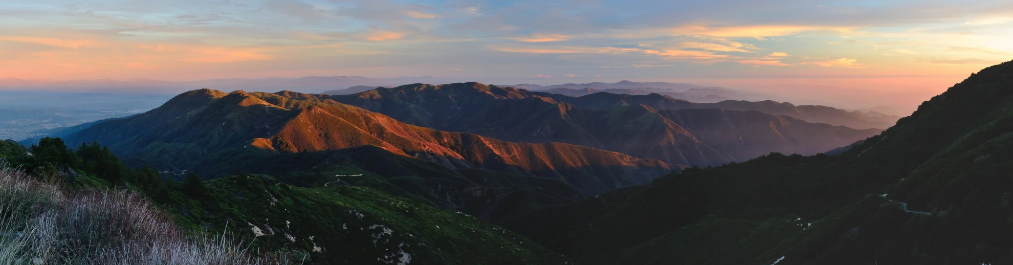 An image depicting the trail Trabuco, Horsethief and Santiago Peaks - North Main Divide Road and its surrounding area.