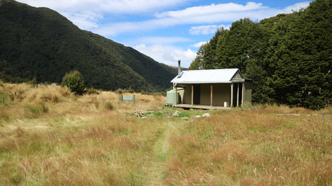 Takitimu Mountains Track - Dunrobin Valley Road to Spence Hut