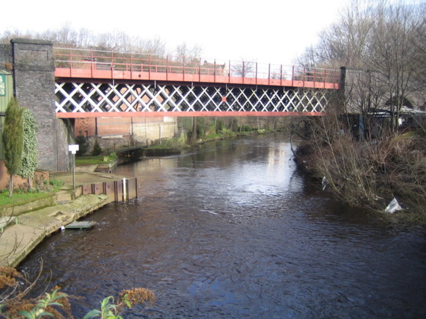 An image depicting the trail Five Weirs Walk and its surrounding area.