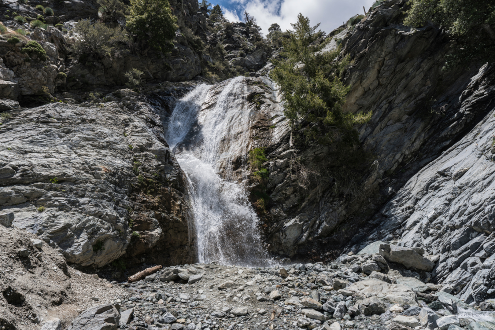 An image depicting the trail San Antonio Falls Trail and its surrounding area.