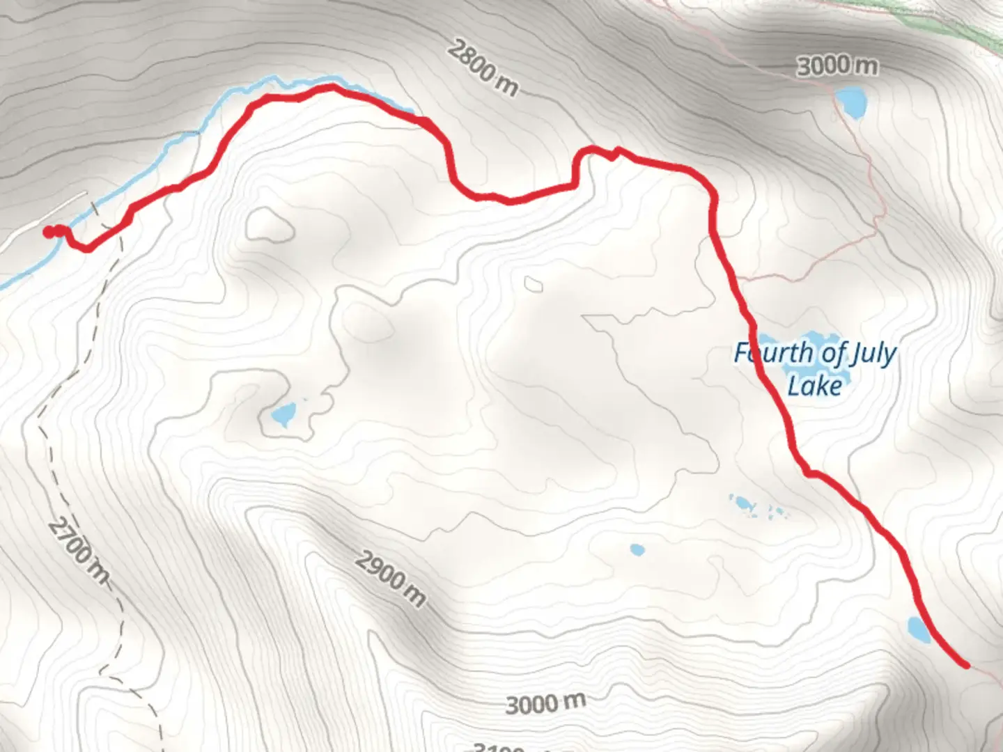 An image depicting the trail Fourth of July Lake and its surrounding area.