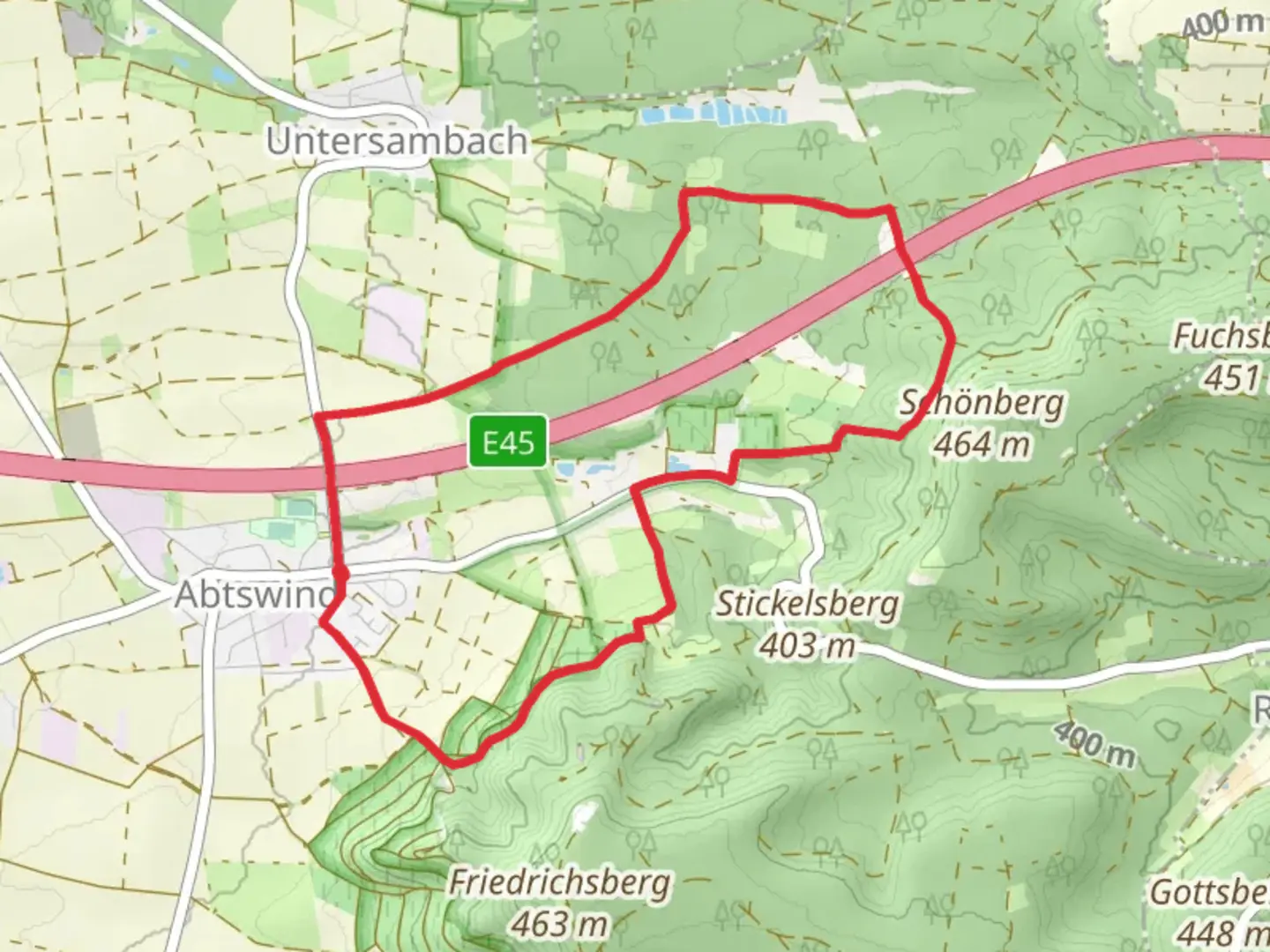An image depicting the trail Schoenbergweg and its surrounding area.
