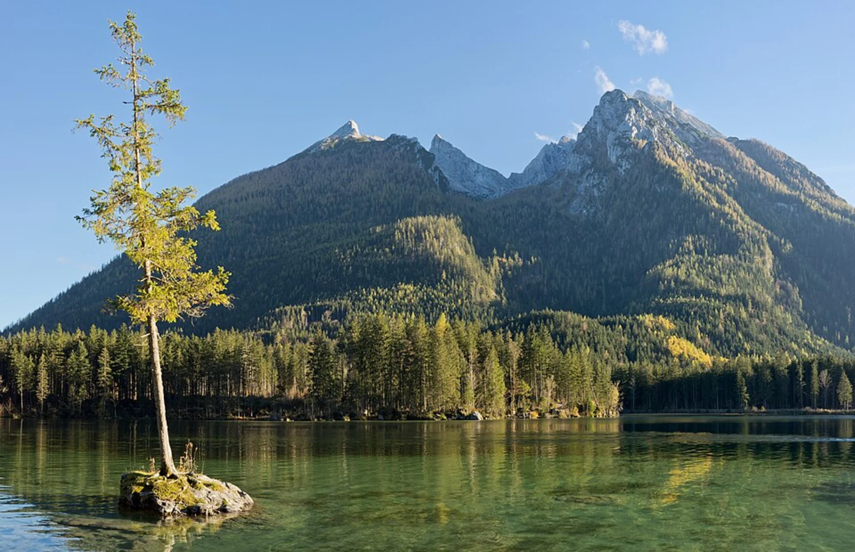 An image depicting the trail Ramsau and Hintersee Loop and its surrounding area.