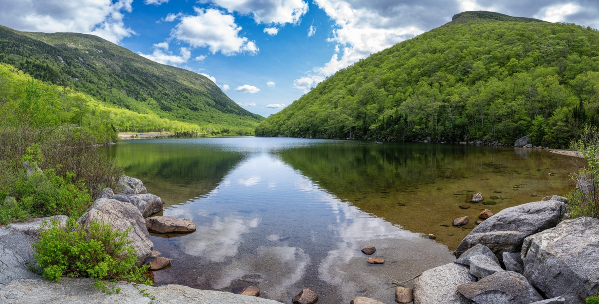 An image depicting the trail Profile Lake, Mount Lafayette and Mount Lincoln via Pemigewasset River and its surrounding area.