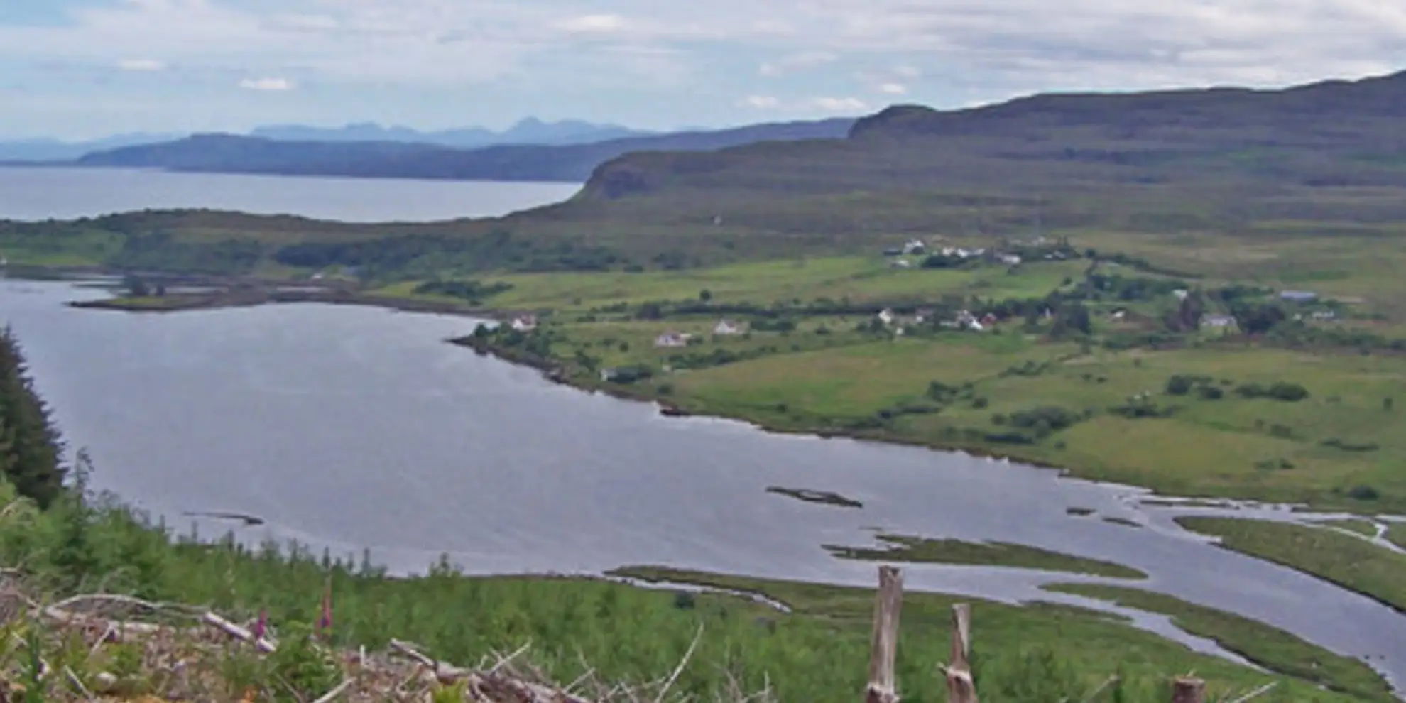 An image depicting the trail Glen Varrigill Walk via Portree Forest and its surrounding area.
