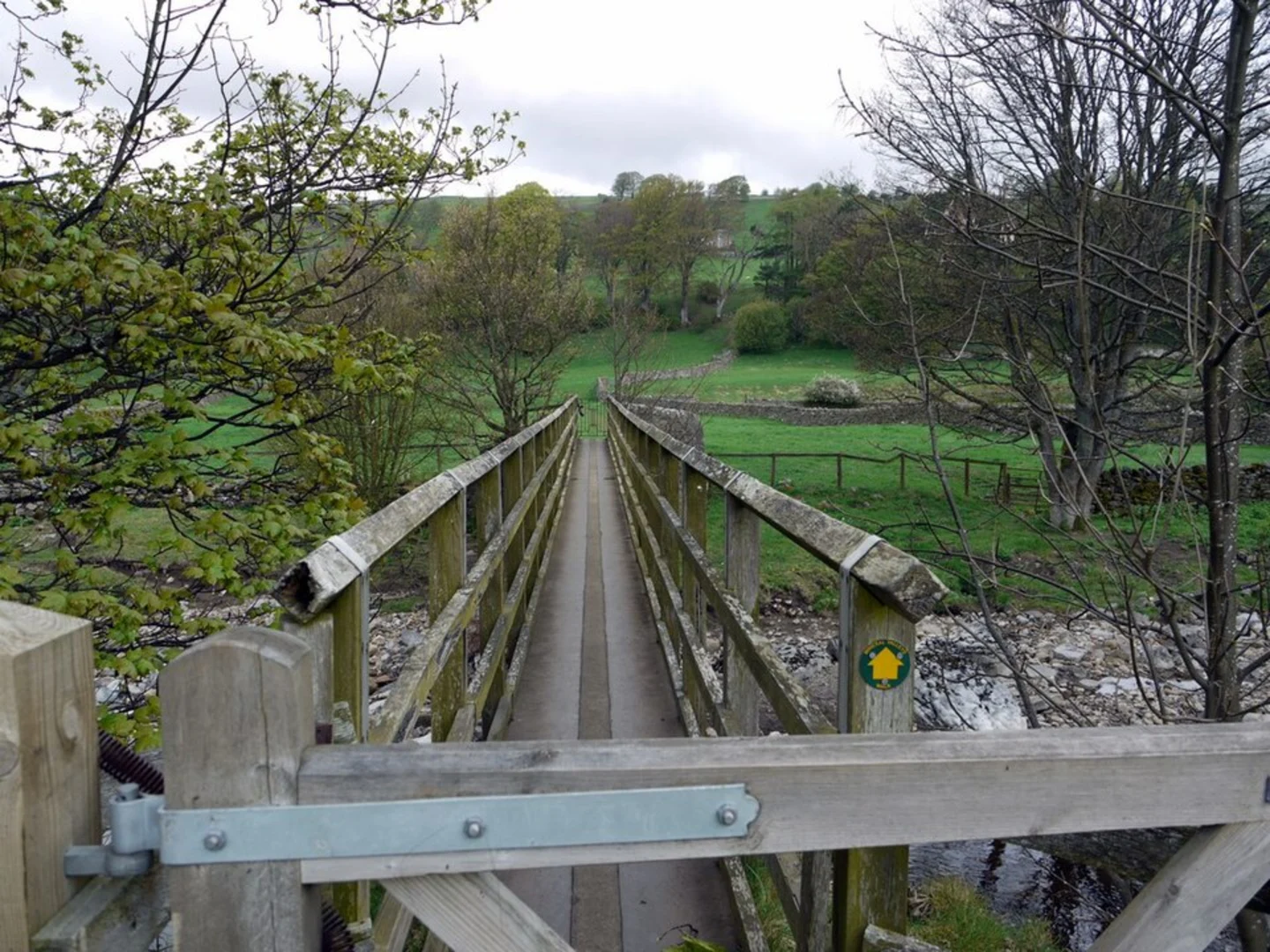 An image depicting the trail Daddryshield Bridge, High Hill Top and Rainy Close Loop and its surrounding area.