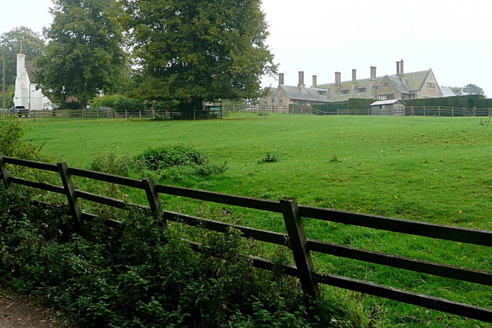An image depicting the trail Straights Plantation Loop - Swyncombe and its surrounding area.