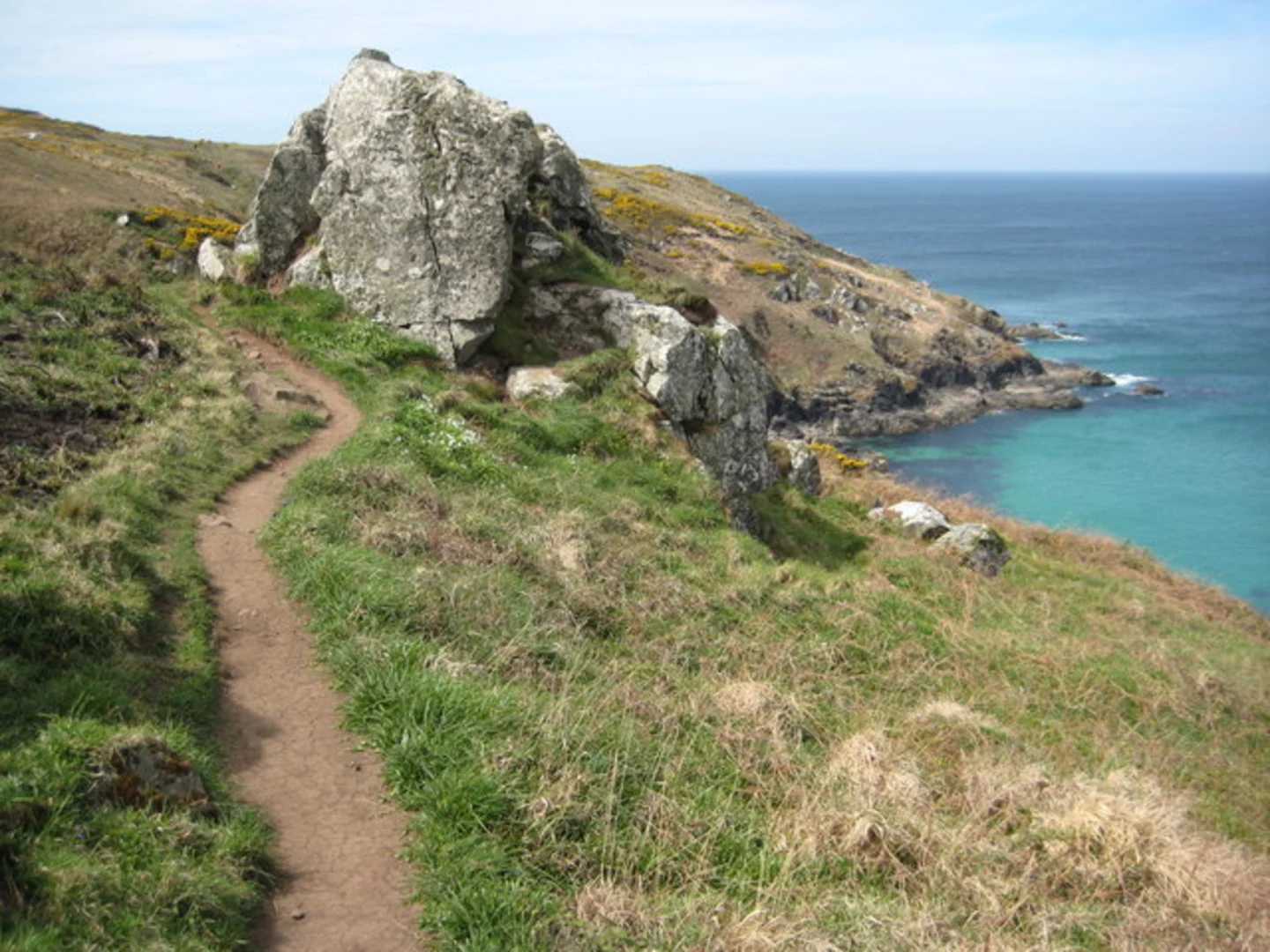 An image depicting the trail St Ives to Boscaswell Walk and its surrounding area.