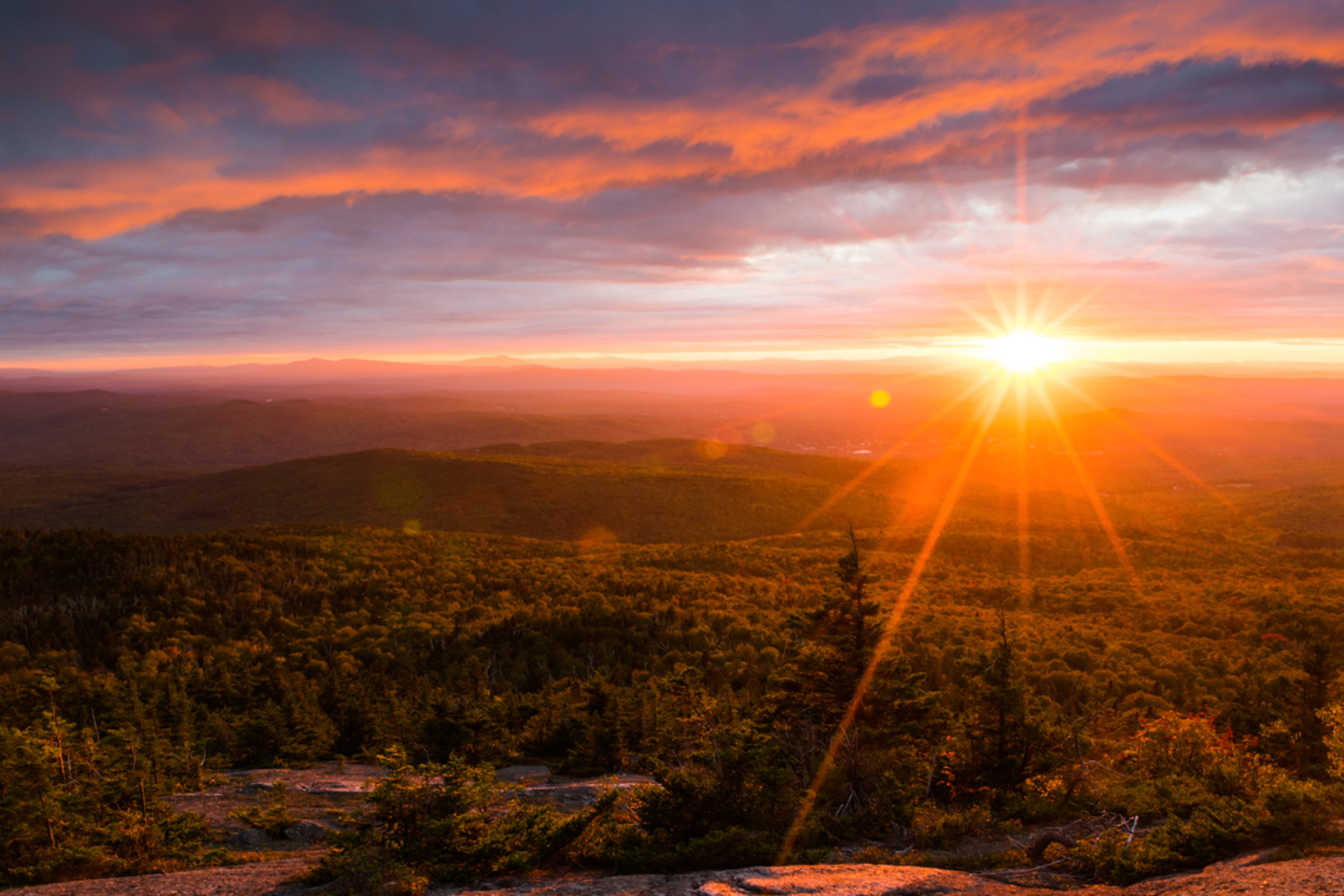 An image depicting the trail Cardigan South Peak, Orange Mountain, Crane Mountain and Church Mountain Loop Trail and its surrounding area.