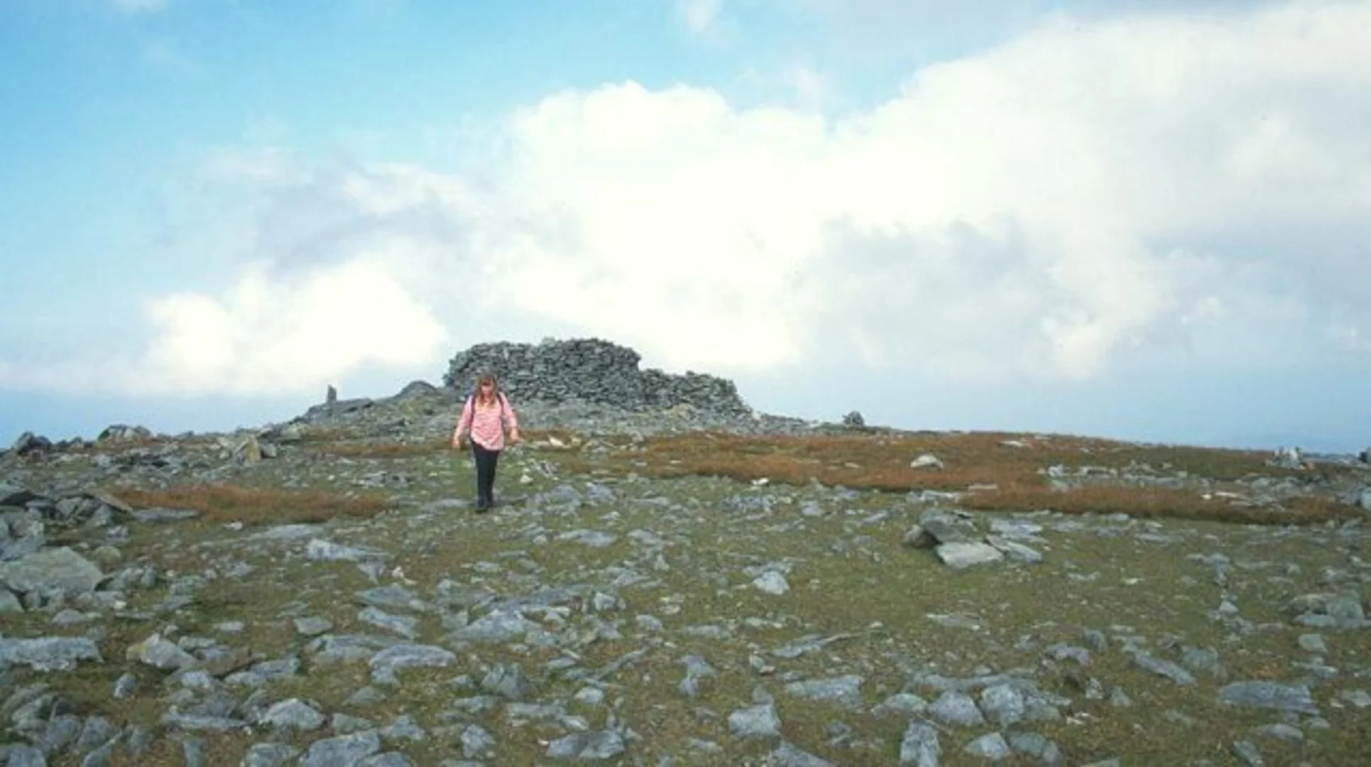An image depicting the trail Slieve Snaght from Dunlewey and its surrounding area.