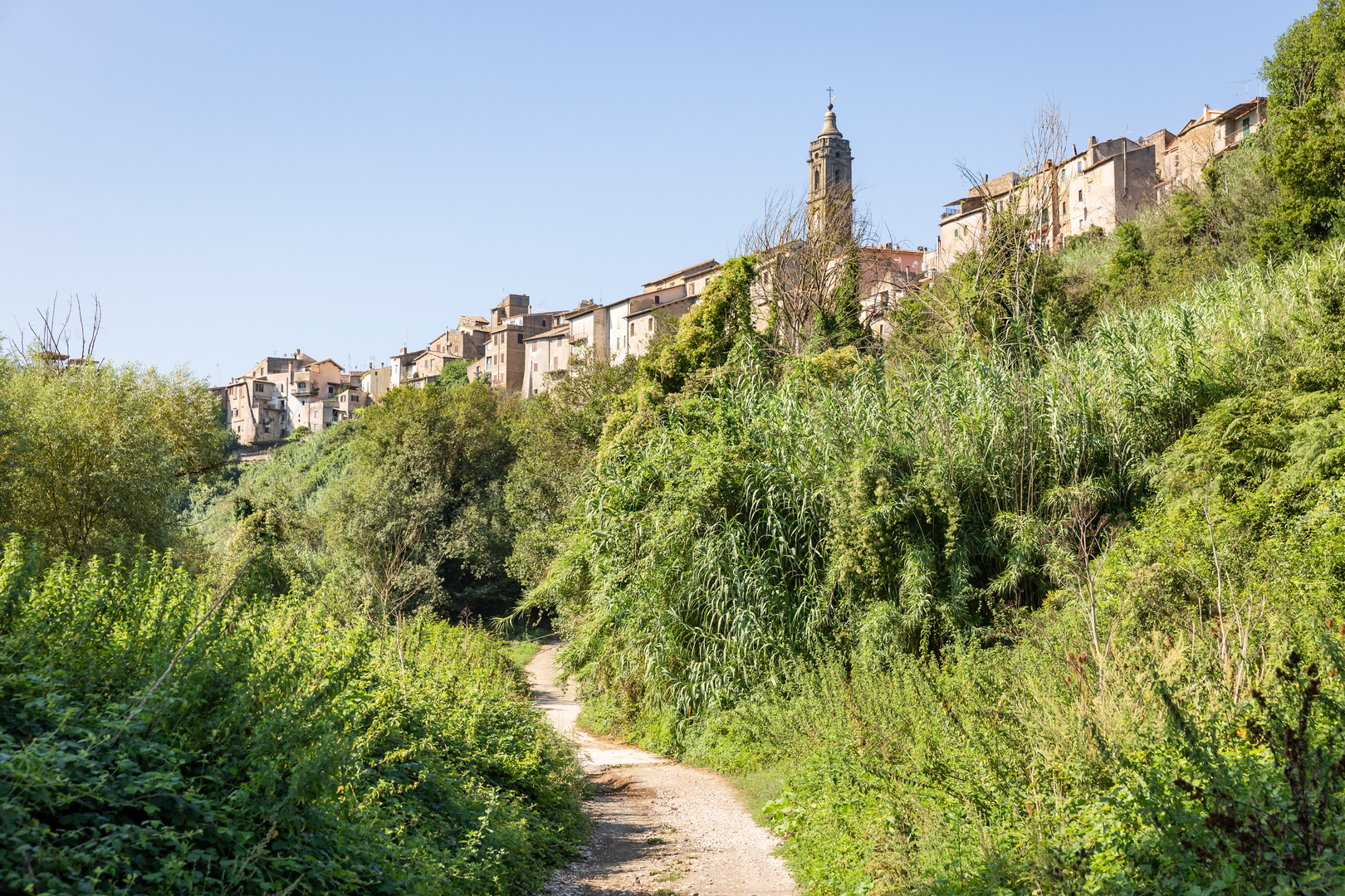 An image depicting the trail Via Francigena - Italy and its surrounding area.