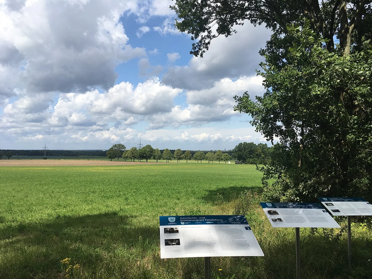 An image depicting the trail Wendisch Evern to Barendorf via Lueneburger Strasse and its surrounding area.