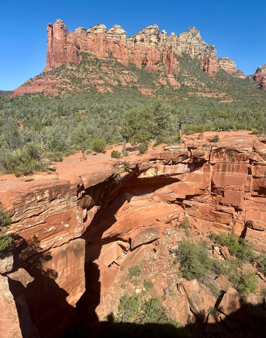An image depicting the trail Soldiers Pass-Brins Mesa Loop and its surrounding area.