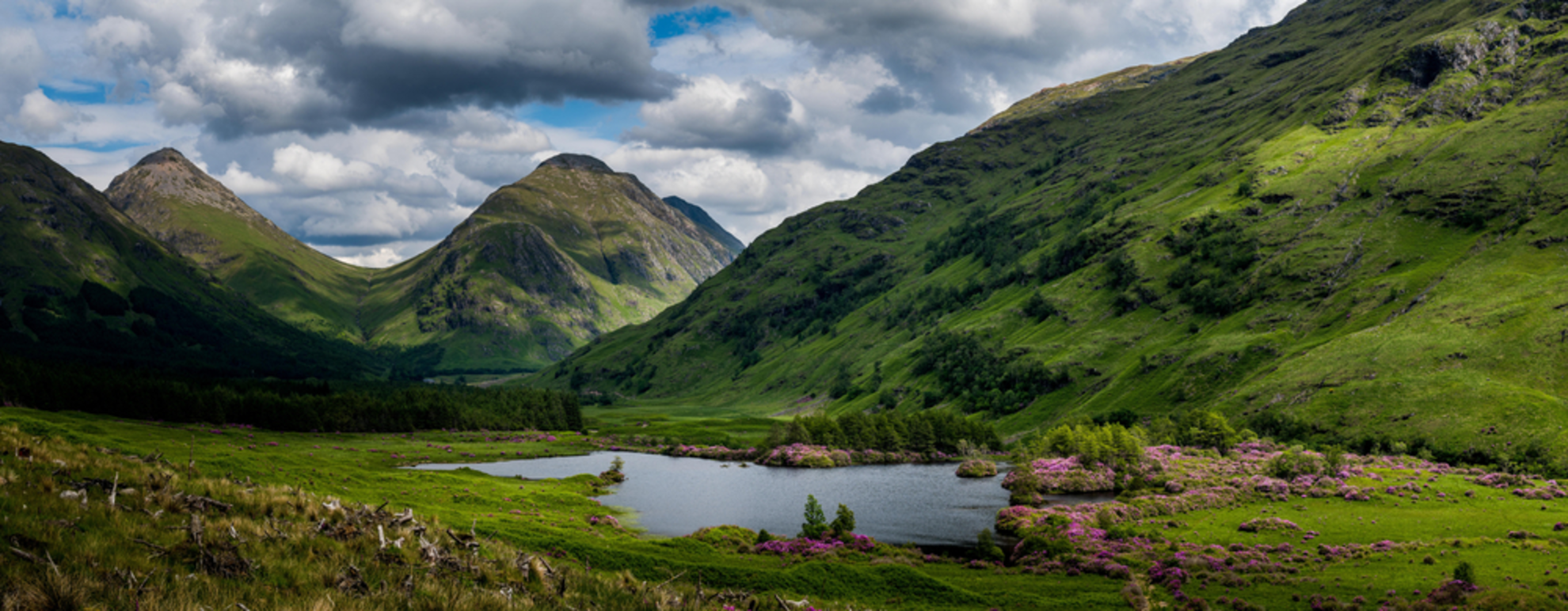 An image depicting the trail Glas Bheinn Mhòr and its surrounding area.