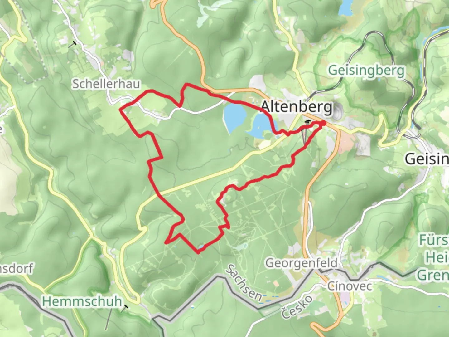 An image depicting the trail Altenberg Loop via Grober Galgenteich and Kahleberg and its surrounding area.