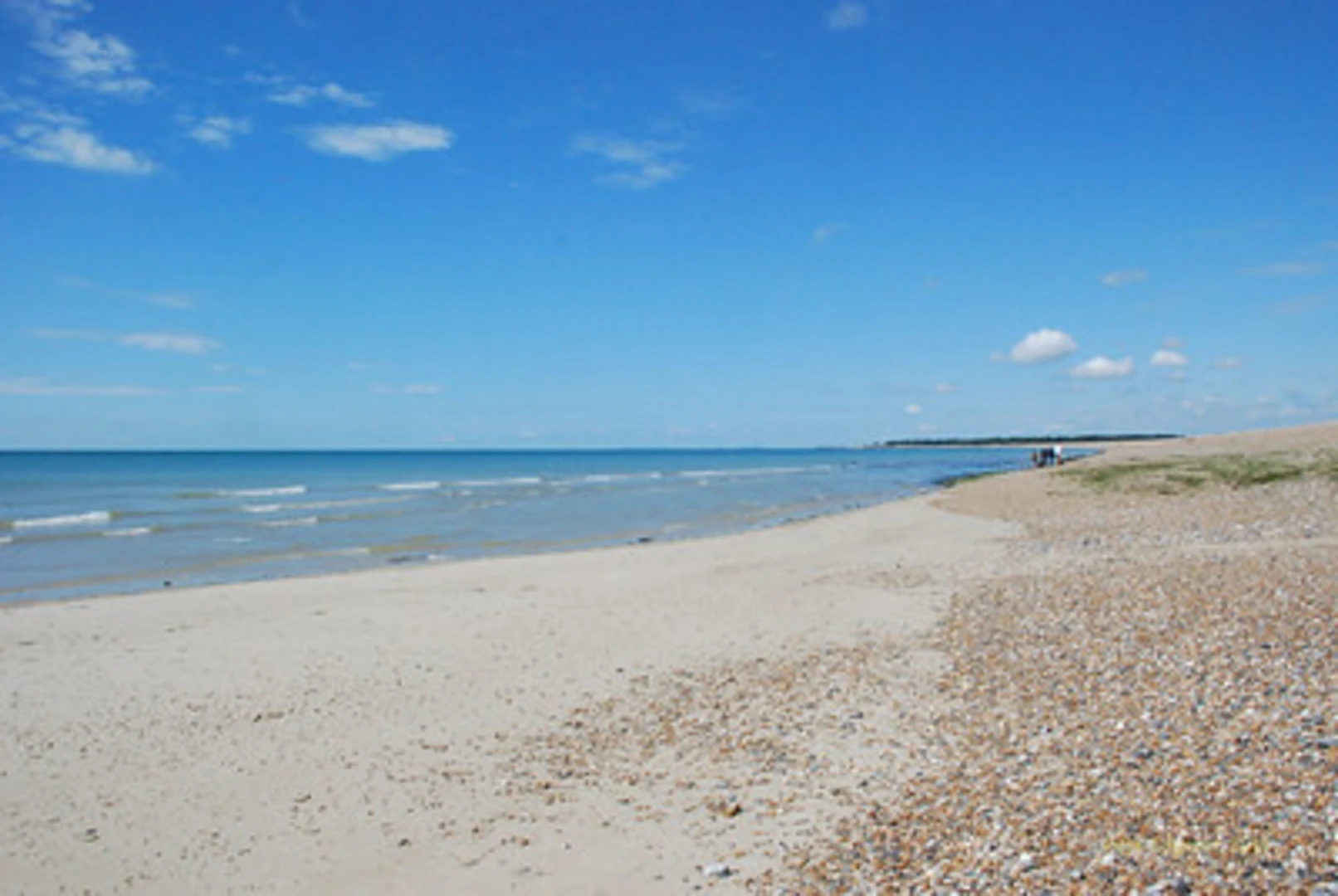 An image depicting the trail Littlehampton West Beach Loop and its surrounding area.