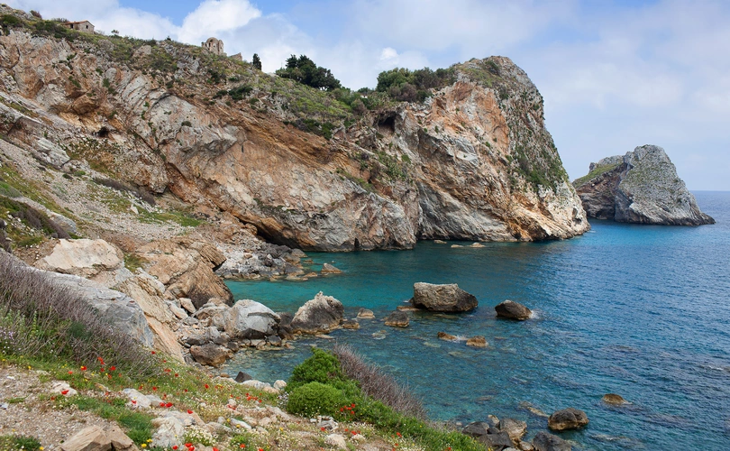 Kastro to Panagia Chrysopigi via Sifnos' Castle and Saros