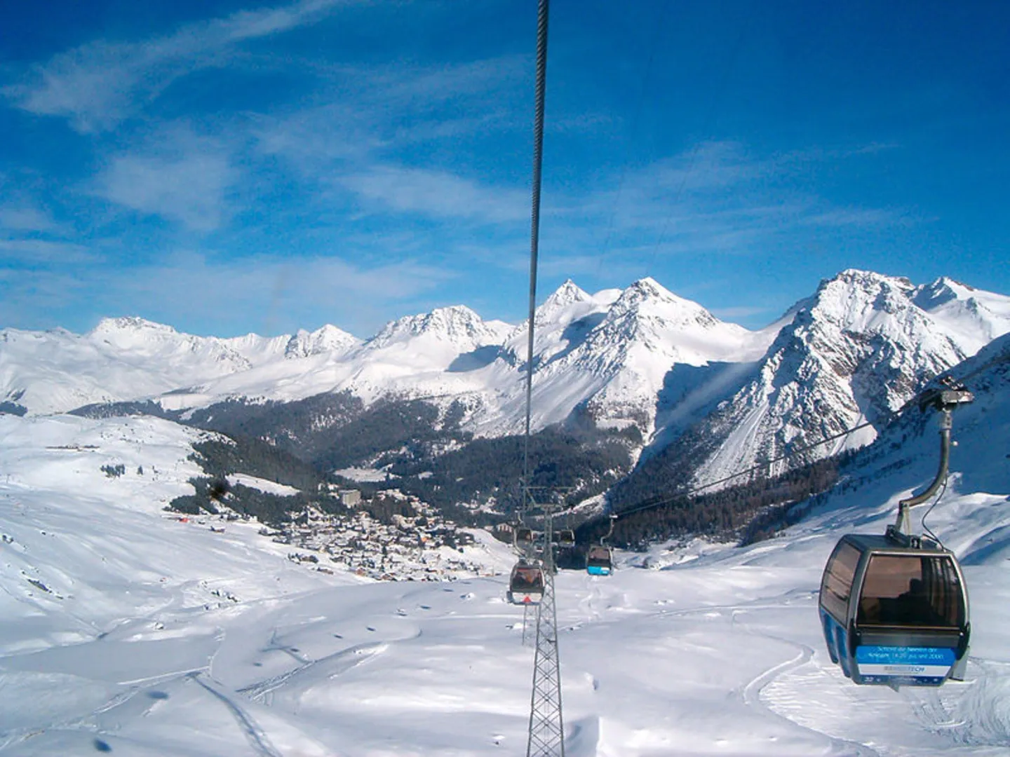 An image depicting the trail Hörnli – Weisshorn and its surrounding area.