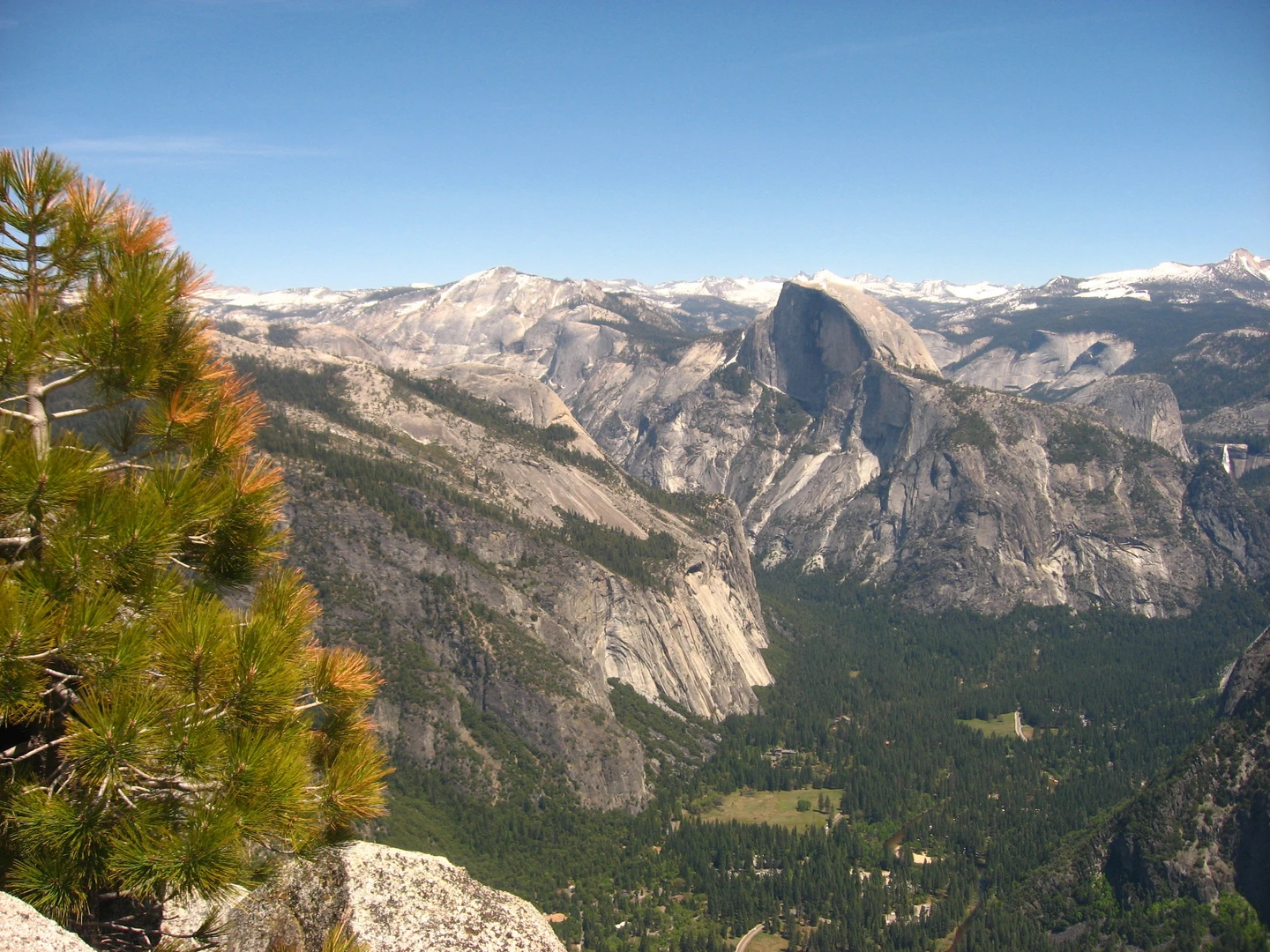 An image depicting the trail El Capitan, K P Pinnacle and Eagle Peak - Old Dig Old Flat Road Trail and its surrounding area.