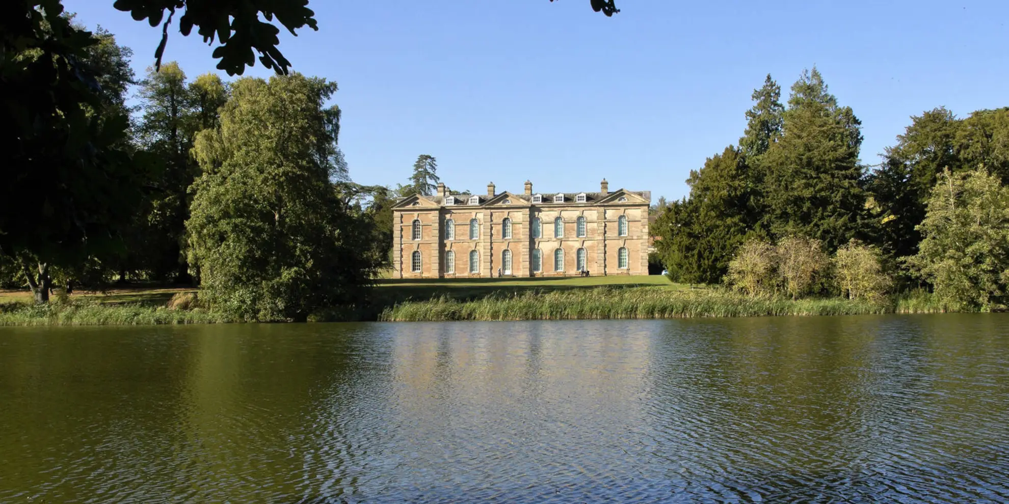 An image depicting the trail Compton Verney Circular from Combrook and its surrounding area.