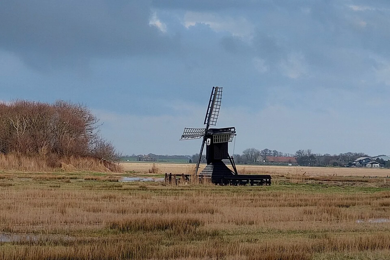 An image depicting the trail Callantsoog via Zuidschinkeldijk and Westerduin Weg and its surrounding area.