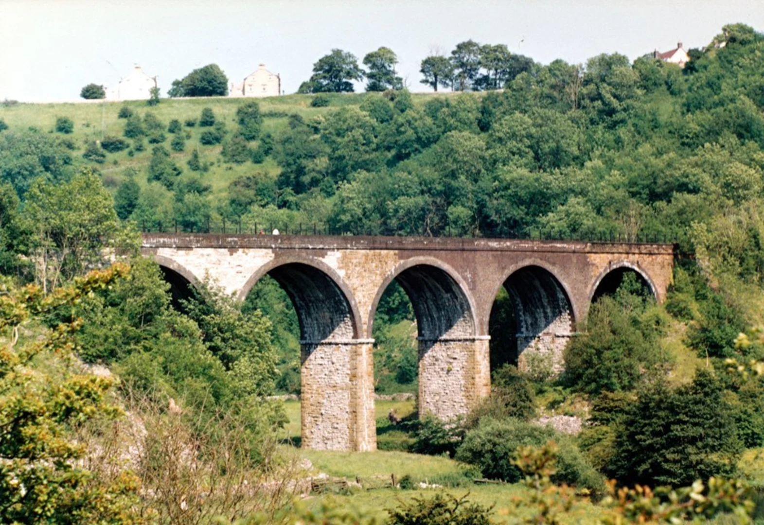 An image depicting the trail Monsal Head and Miller's Dale Loop via Monsal Trail and its surrounding area.
