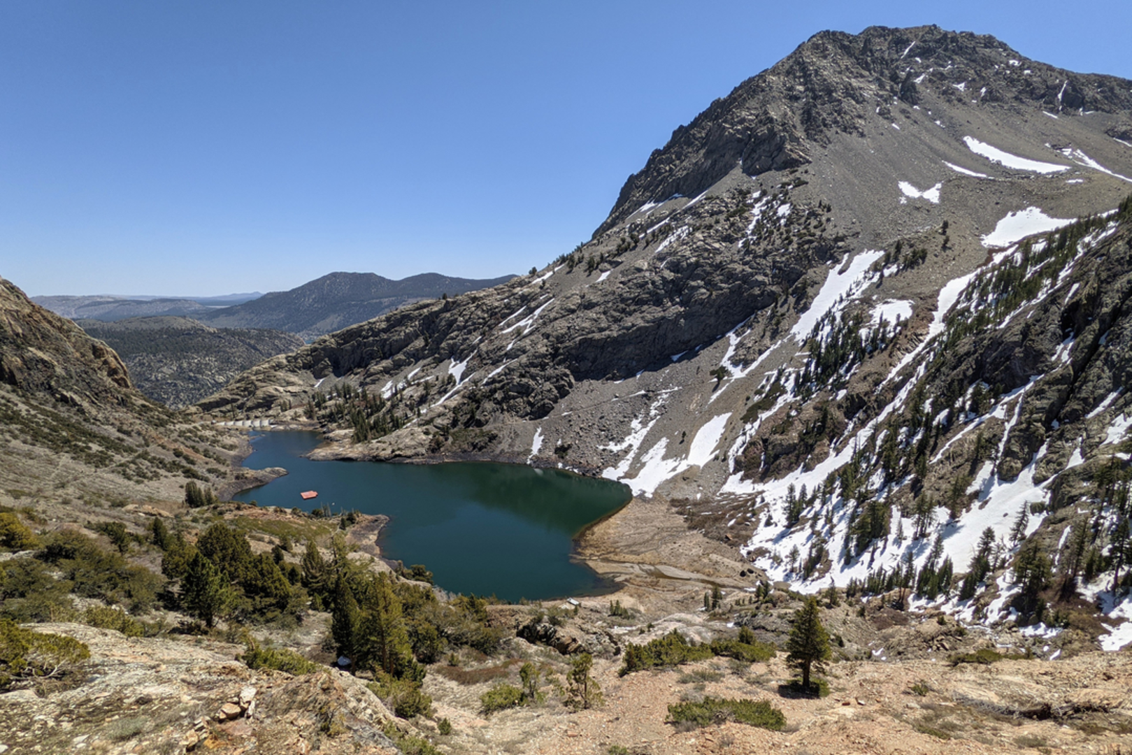 An image depicting the trail Weber Lake, Gem Lake and Agnew Lake via Rush Creek Trail and its surrounding area.