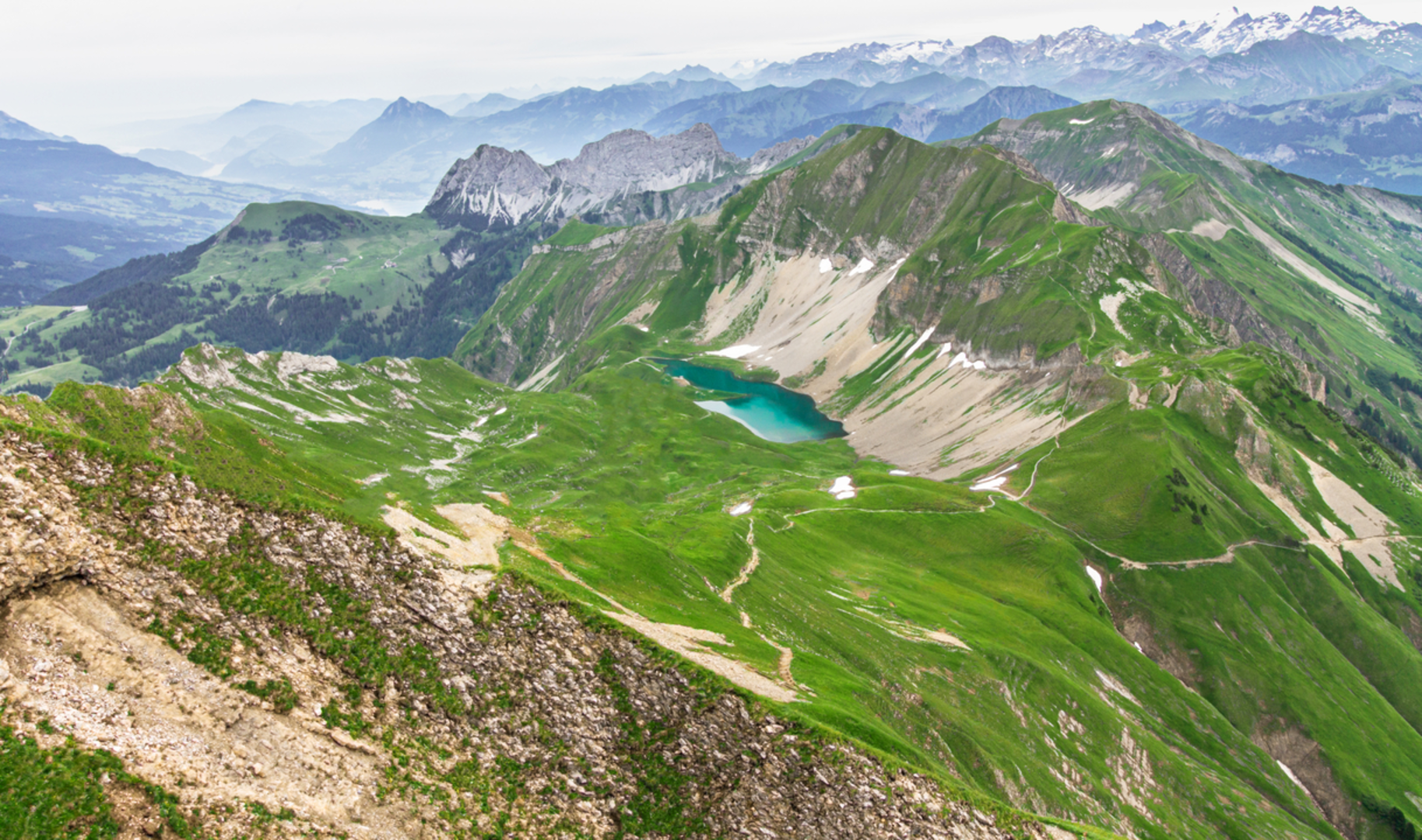 An image depicting the trail Turren-Mändli and its surrounding area.