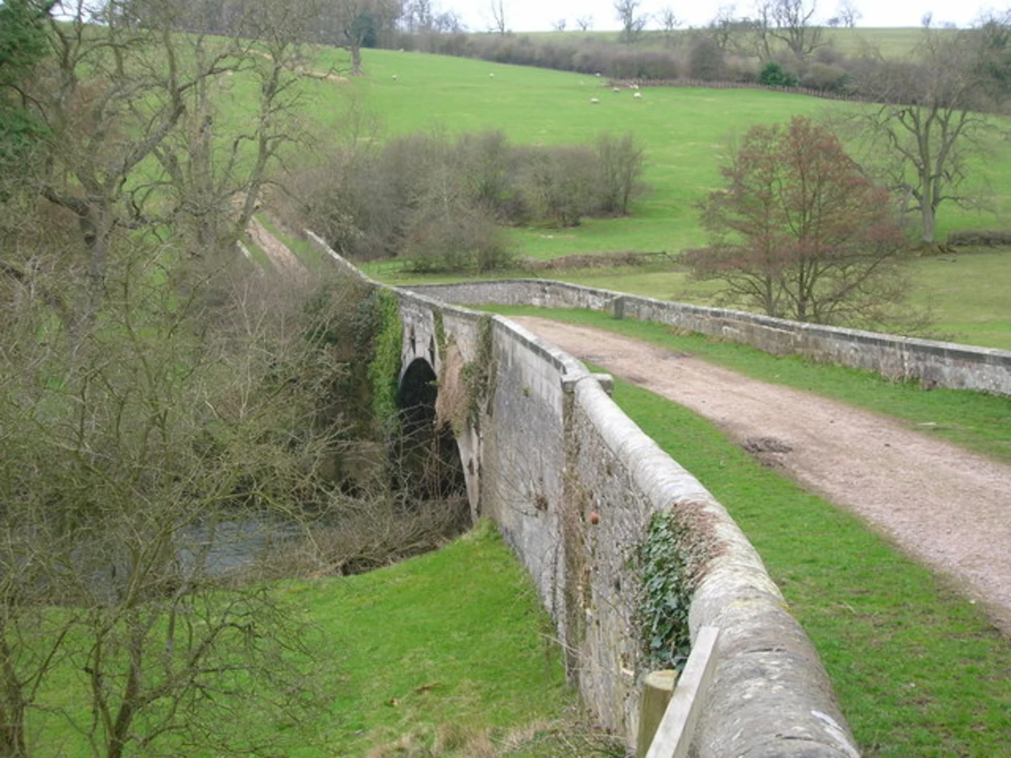 Ashbourne and Mapleton Loop via Dovedale National Nature Reserve | Der