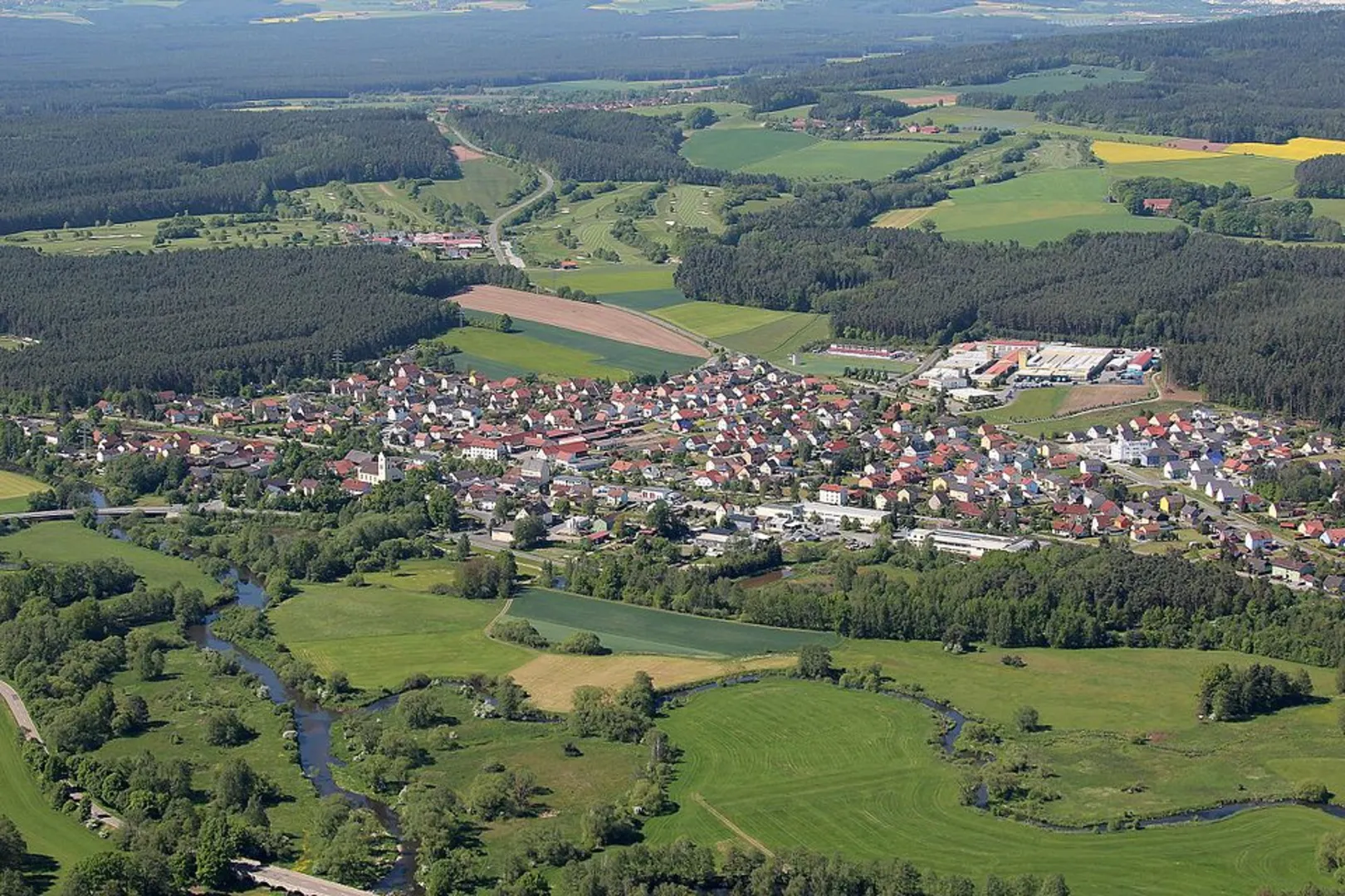 An image depicting the trail Partnach and Wegenetz der Gemeinde Garmisch-Partenkirchen and its surrounding area.