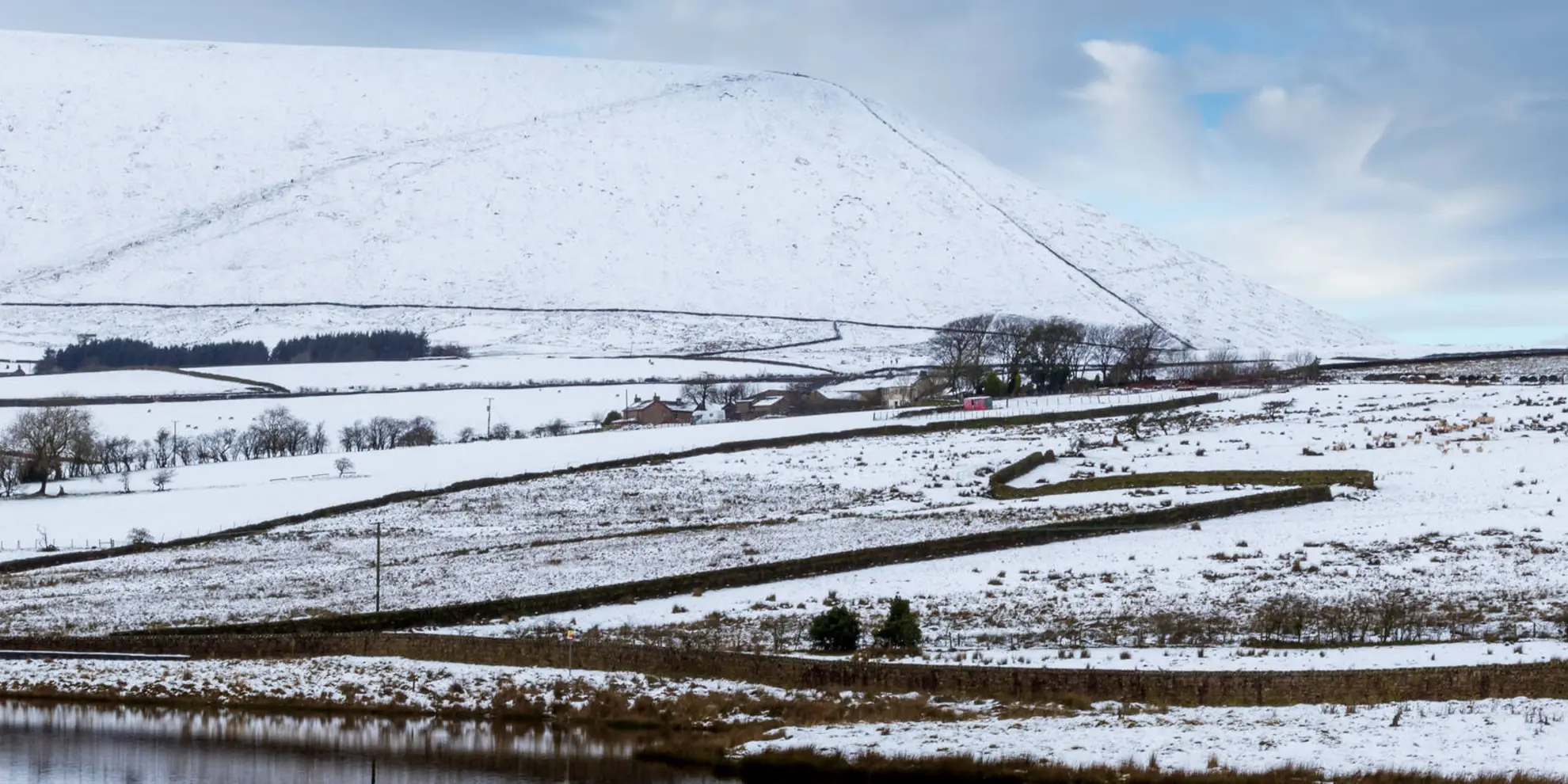An image depicting the trail Barley from Barrowford and its surrounding area.