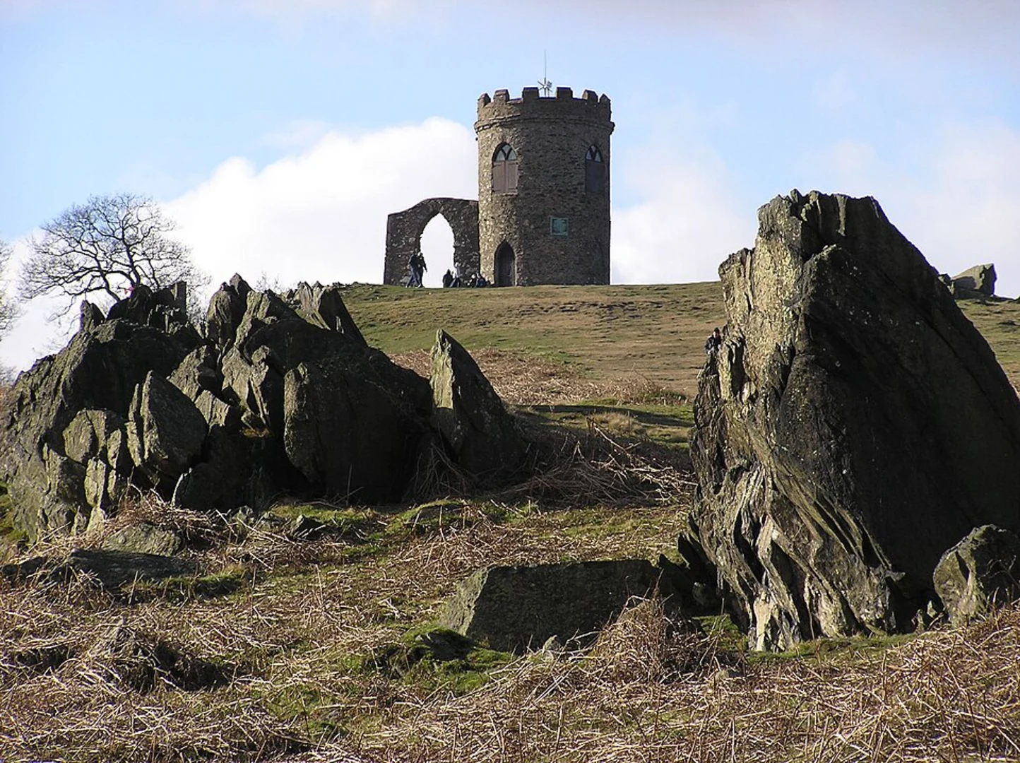 An image depicting the trail Newtown Linford and Woodhouse Eaves Loop via Swithland Wood and its surrounding area.